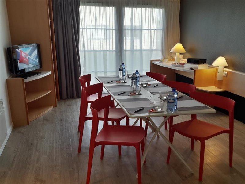 Готель Ibis Nantes Treillieres Екстер'єр фото