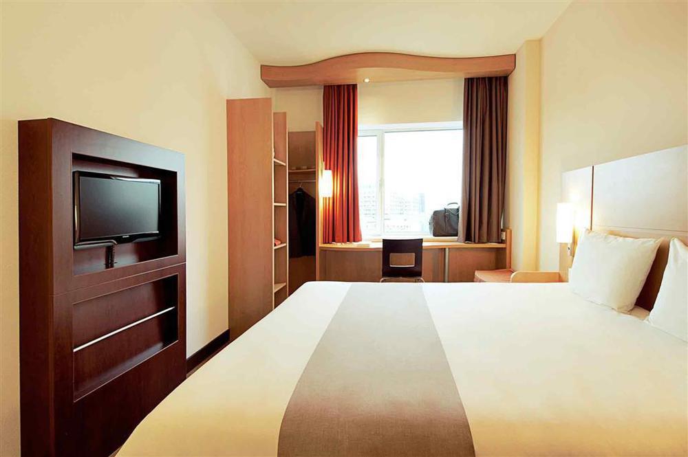 Готель Ibis Nantes Treillieres Екстер'єр фото